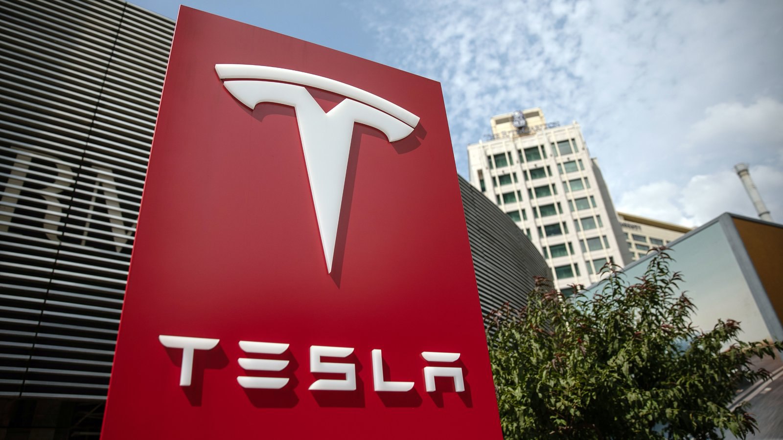 Tak Jadi Ke Indonesia, Tesla Inc Bangun Pabrik Baterai Mobil Listrik Di ...